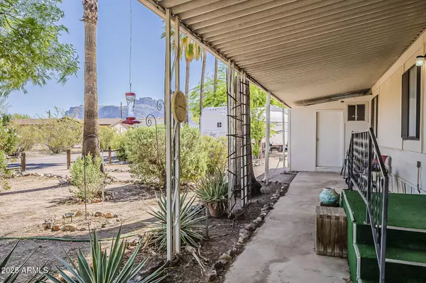 Apache Junction, AZ 85119,1617 S CORTEZ Road #1