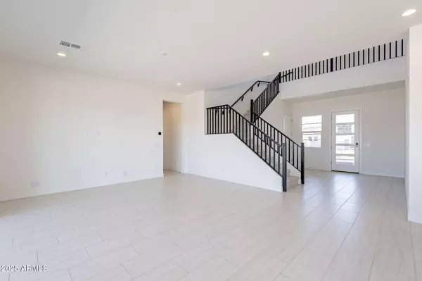 San Tan Valley, AZ 85144,35234 N BARLEY Street