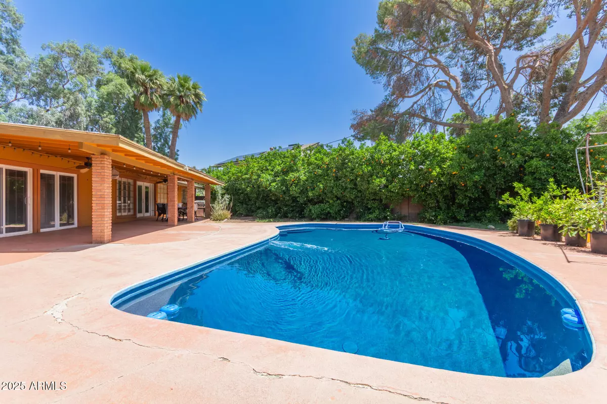 Phoenix, AZ 85013,1417 W ROSE Lane