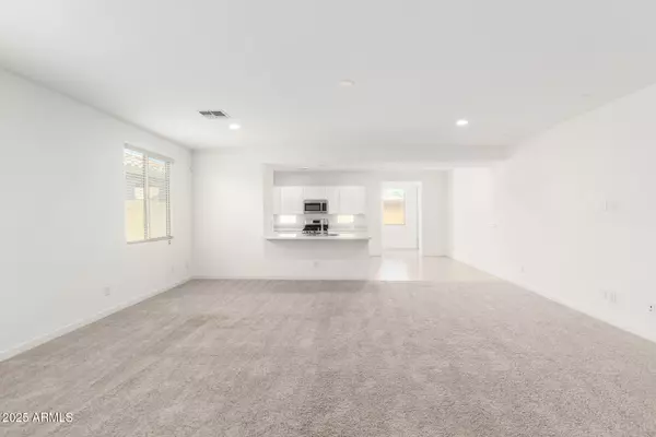 Phoenix, AZ 85043,3815 S 64TH Lane