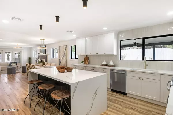 Phoenix, AZ 85008,2353 N 51ST Place