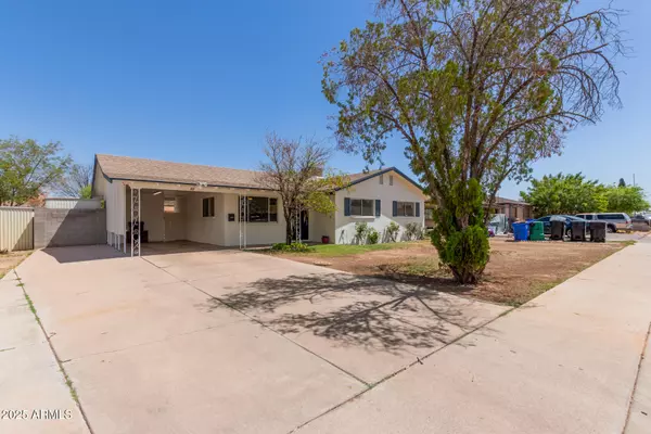 Mesa, AZ 85210,52 W 11TH Drive