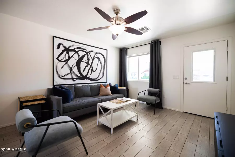 6012 W FLOWER Street, Phoenix, AZ 85033