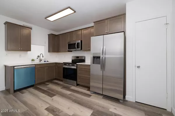 Glendale, AZ 85301,7801 N 44TH Drive #1003