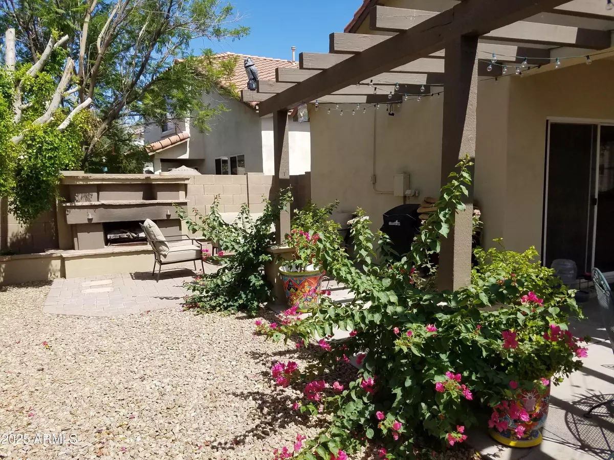 Chandler, AZ 85225,646 E EL MONTE Place