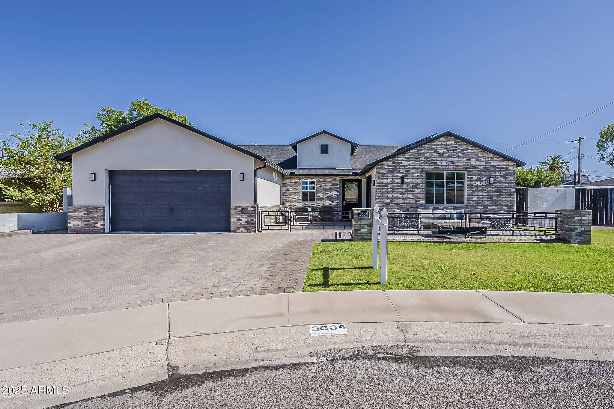 3834 E CLARENDON Avenue, Phoenix, AZ 85018