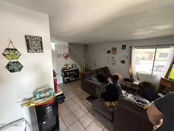 Phoenix, AZ 85019,4002 W PALOMINO Road