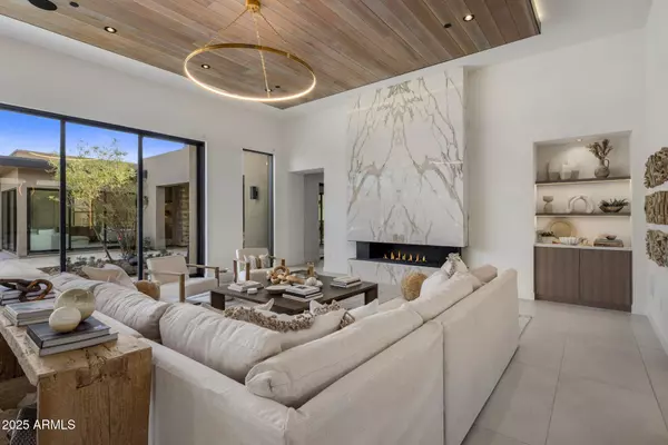 24863 N 103RD Way, Scottsdale, AZ 85255