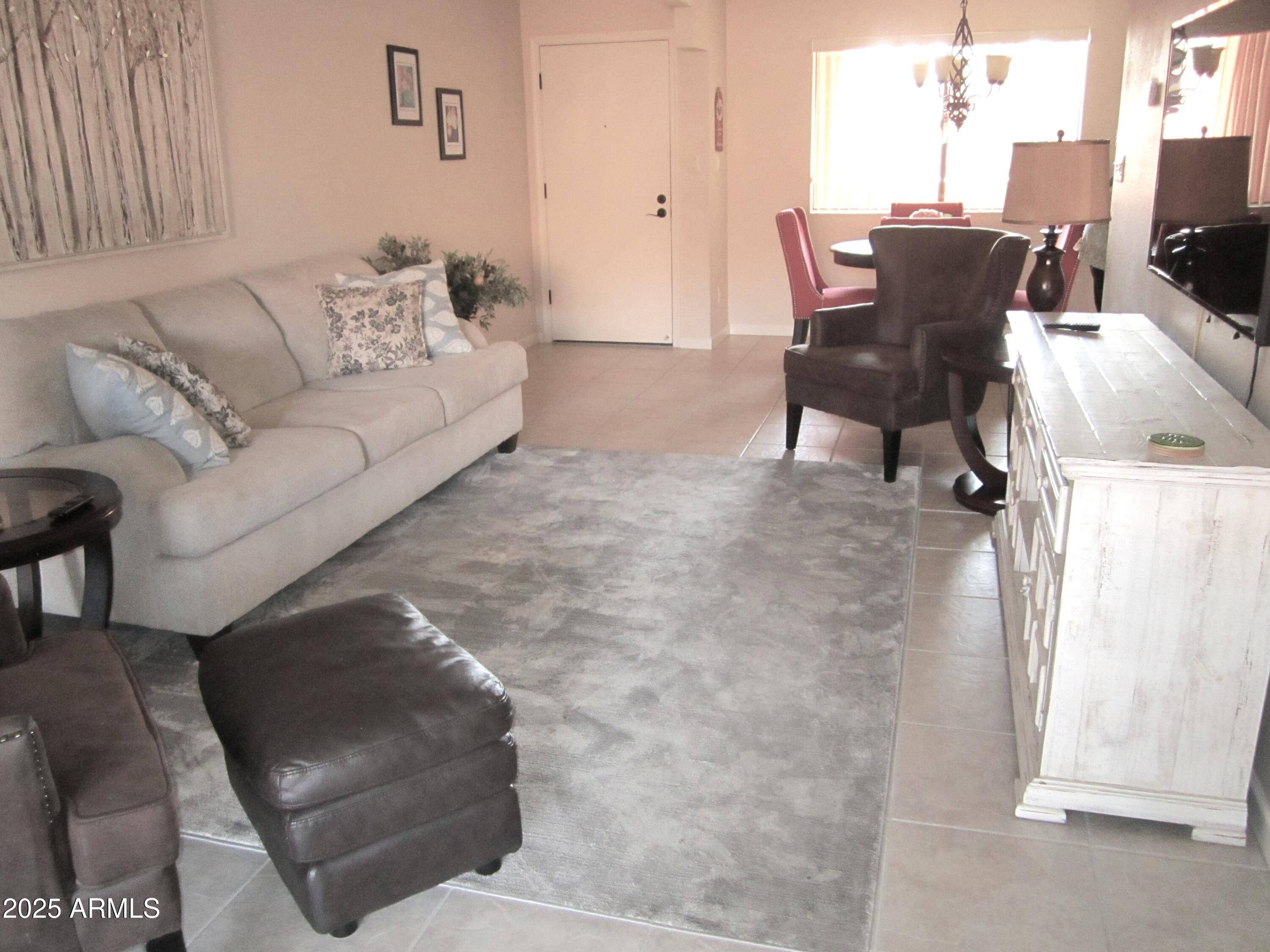 Phoenix, AZ 85032,12222 N PARADISE VILLAGE Parkway S #325