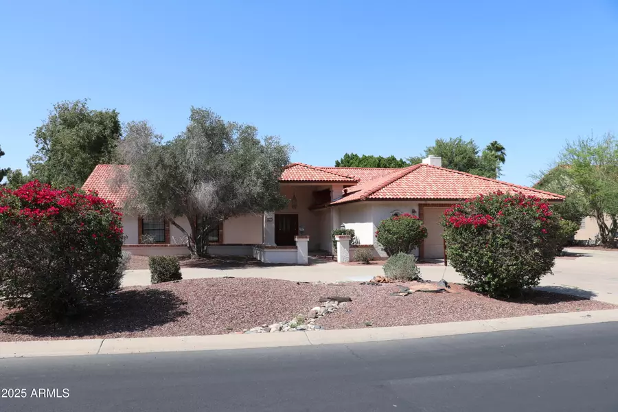 6940 W WILLOW Avenue, Peoria, AZ 85381