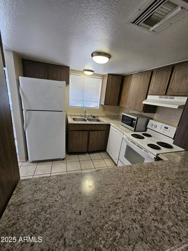 Litchfield Park, AZ 85340,189 Laguna Drive E