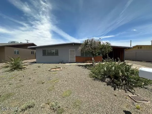 Apache Junction, AZ 85120,513 S CARDINAL Drive