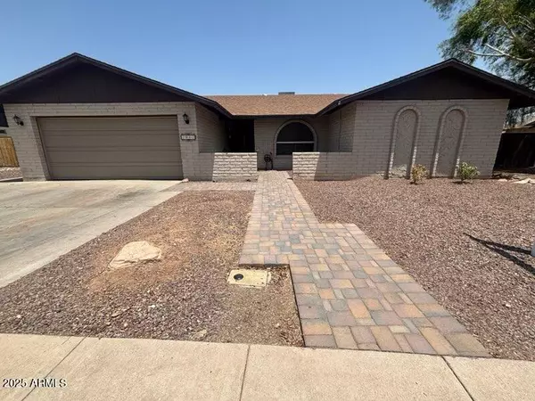 Mesa, AZ 85210,1841 S SPRUCE --