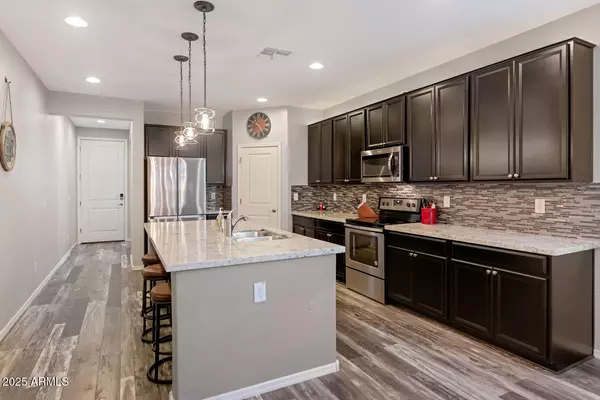 Phoenix, AZ 85085,3048 W THORN TREE Drive