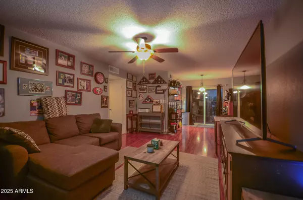 Phoenix, AZ 85023,17241 N 16TH Drive #10