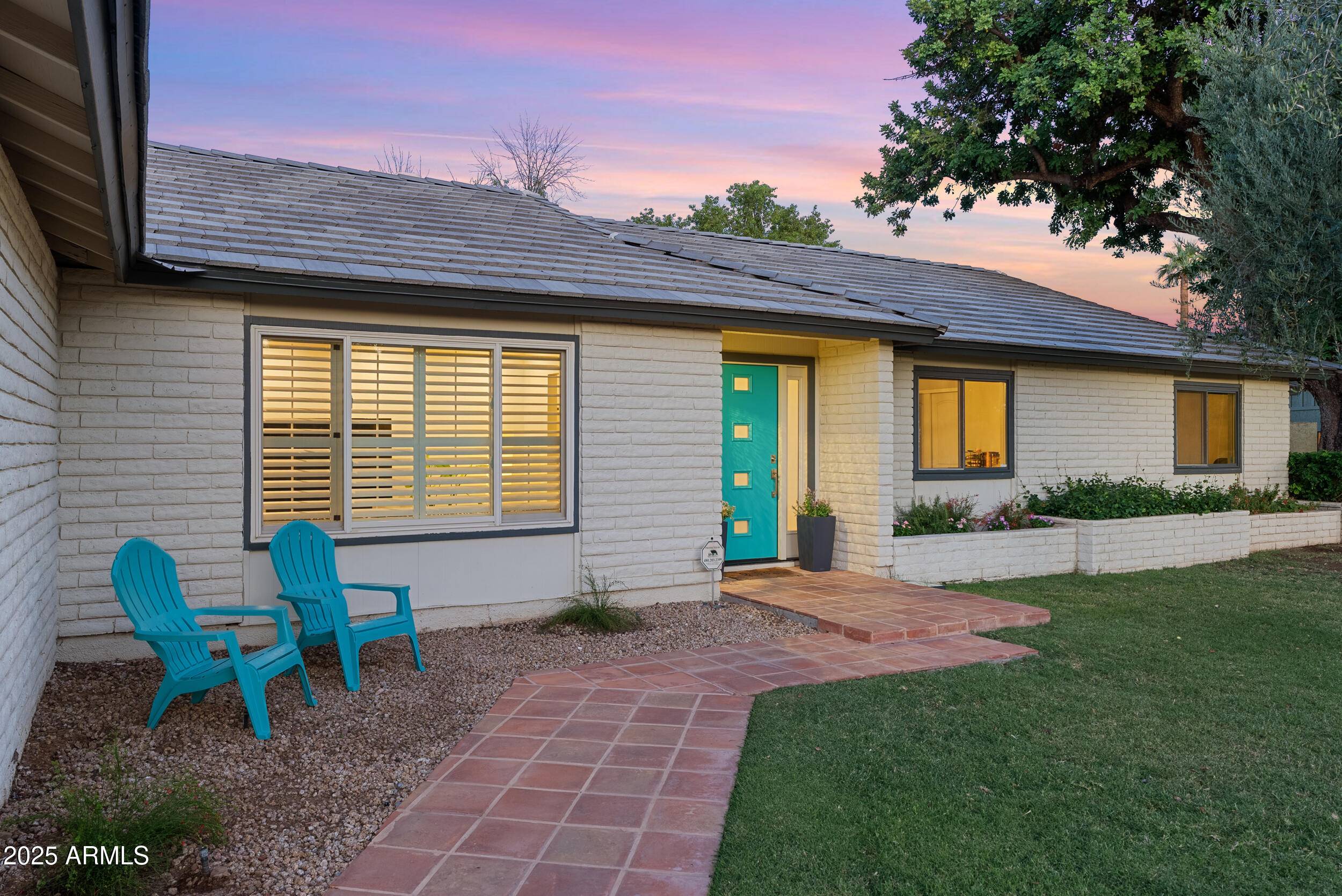 Phoenix, AZ 85020,7533 N 8TH Street