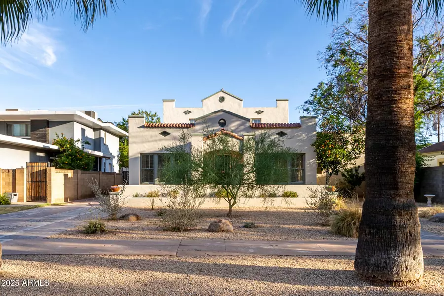 725 W PORTLAND Street, Phoenix, AZ 85007