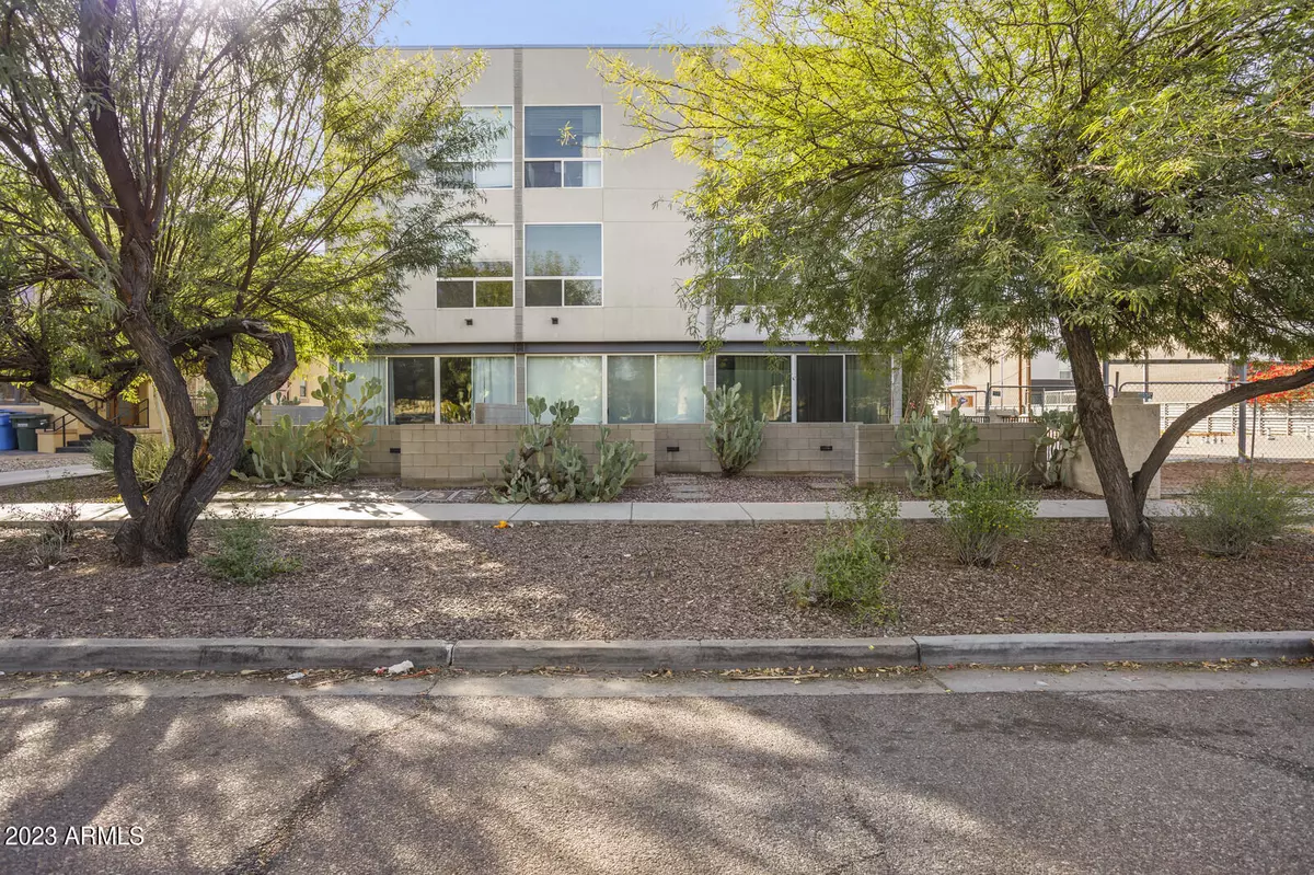 Phoenix, AZ 85004,537 E WILLETTA Street #8