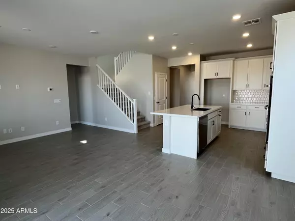 Mesa, AZ 85207,546 N 89TH Street