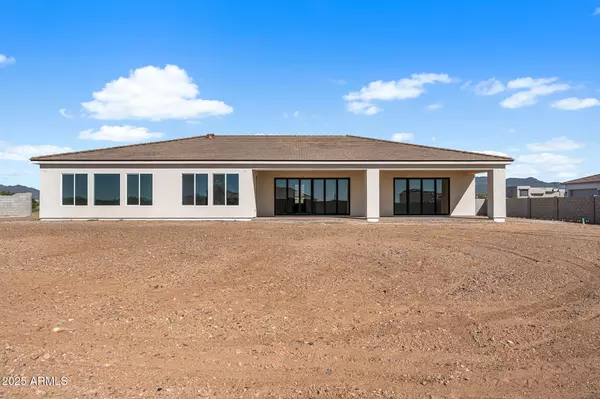 Phoenix, AZ 85086,1933 E Long Rifle Road