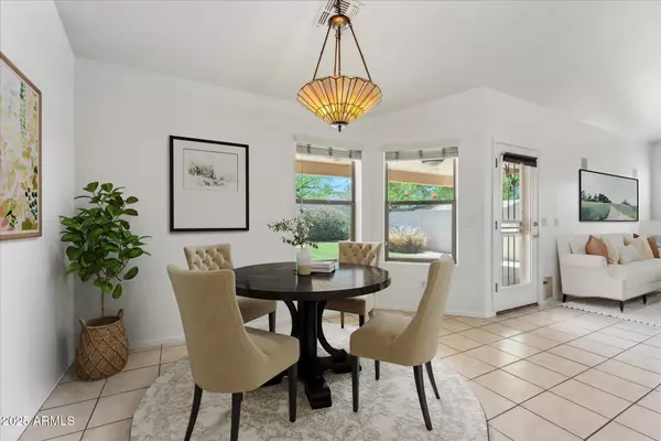 Phoenix, AZ 85041,719 W MILADA Drive