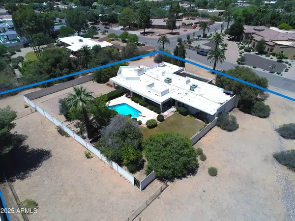 Paradise Valley, AZ 85253,5905 E DONNA Lane #5