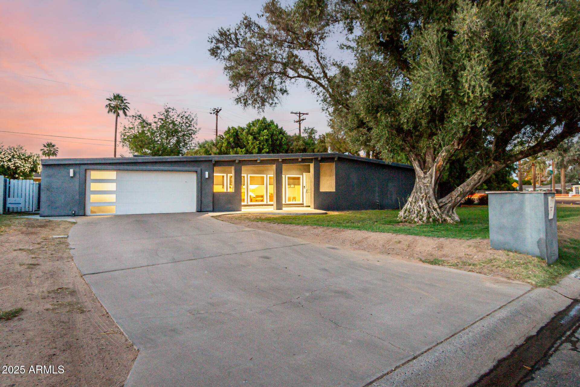 6746 E MONTEROSA Street, Scottsdale, AZ 85251