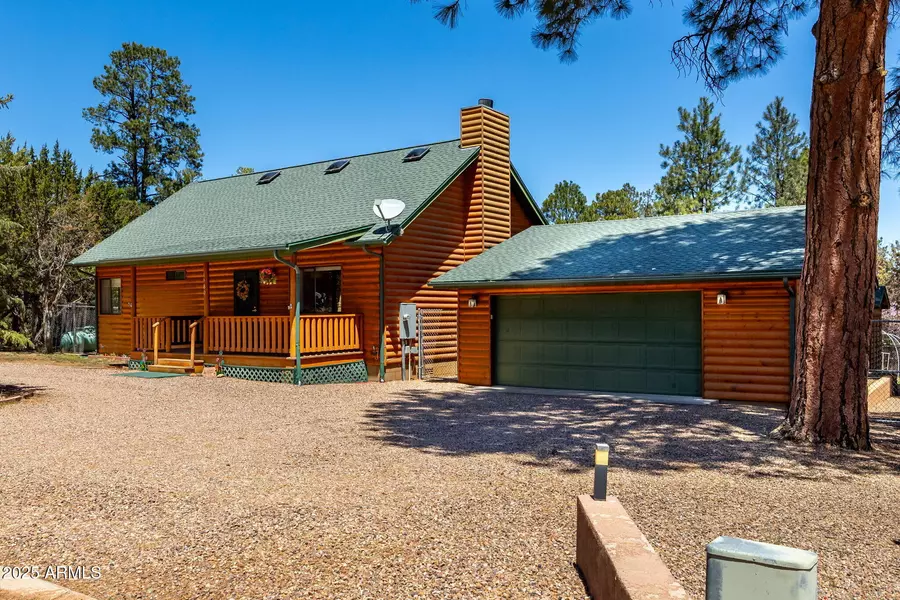 1980 CHRISTMAS PINE Circle, Overgaard, AZ 85933