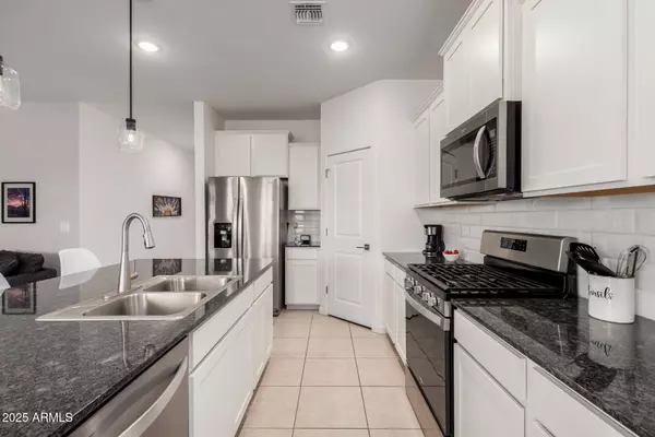 Maricopa, AZ 85138,40380 W JENNA Lane