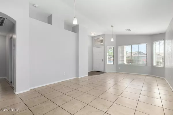 Phoenix, AZ 85040,1501 E SUNLAND Avenue