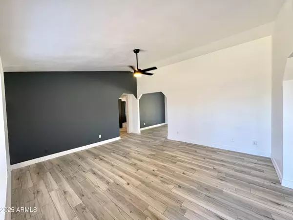 Glendale, AZ 85306,6419 W MONTE CRISTO Avenue