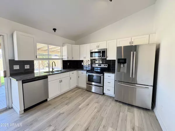 Glendale, AZ 85306,6419 W MONTE CRISTO Avenue