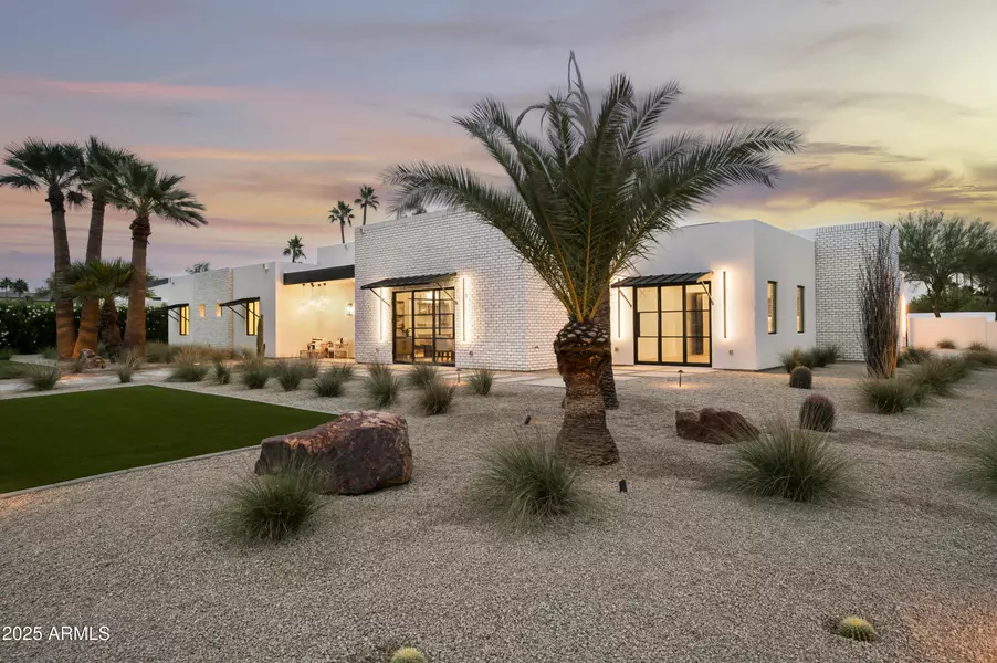 7001 E JOAN DE ARC Avenue, Scottsdale, AZ 85254