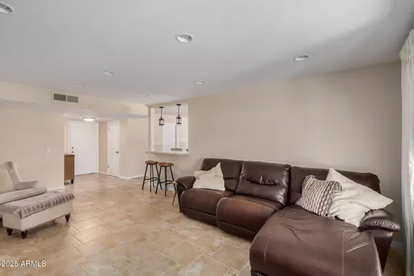 Mesa, AZ 85202,2256 S LAS FLORES --
