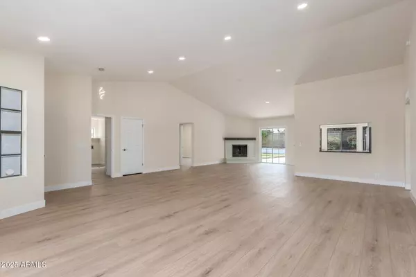 Phoenix, AZ 85032,4340 E NISBET Road