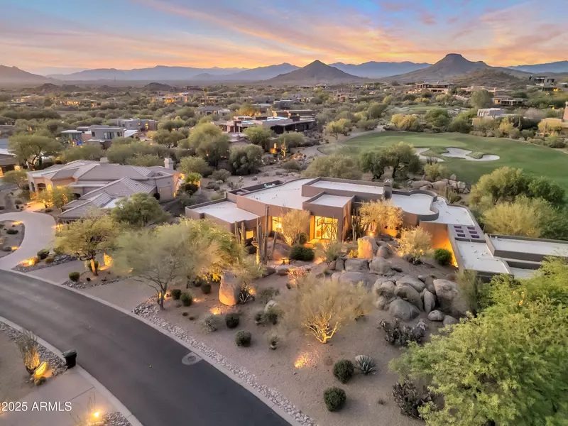 10664 E MONUMENT Drive, Scottsdale, AZ 85262