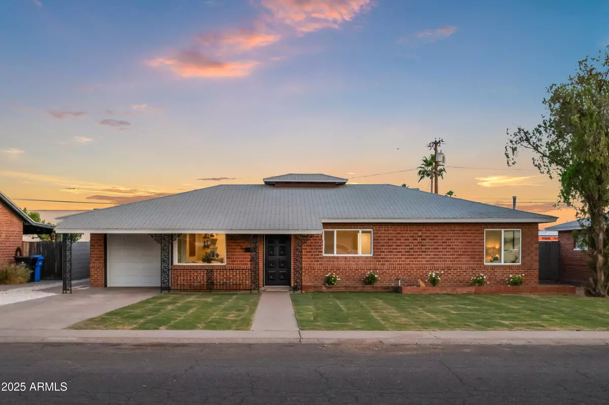 Phoenix, AZ 85016,2225 E Monterosa Street