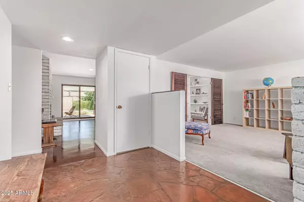 Phoenix, AZ 85028,9623 N 34TH Place