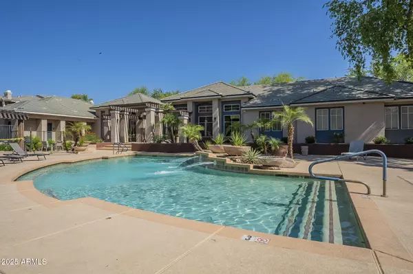 Phoenix, AZ 85008,5345 E VAN BUREN Street #305