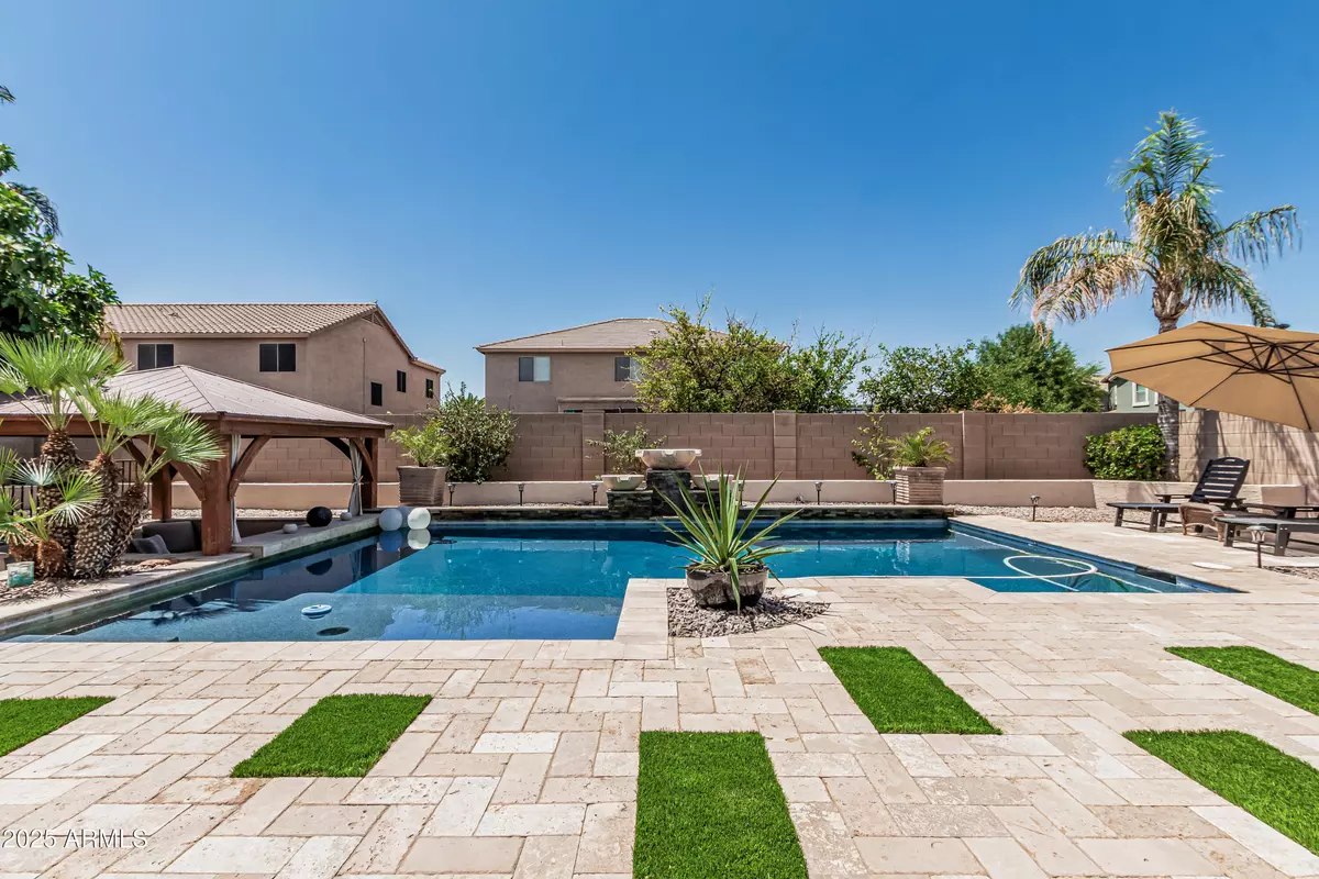 San Tan Valley, AZ 85140,551 E SUN VALLEY FARMS Lane
