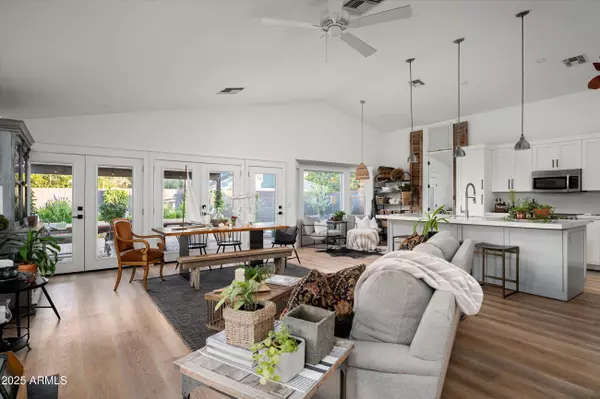 Scottsdale, AZ 85250,8037 E KRAIL Street