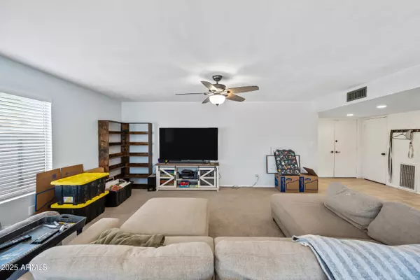 Phoenix, AZ 85053,4136 W HEARN Road