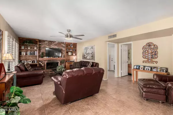 Phoenix, AZ 85032,4601 E SUNNYSIDE Lane