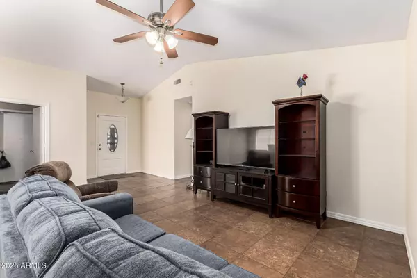 Gilbert, AZ 85234,937 N MARBLE Street