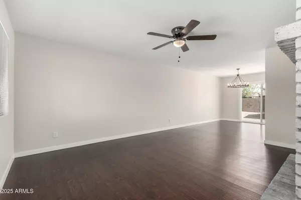 Phoenix, AZ 85009,4243 W SHERIDAN Street