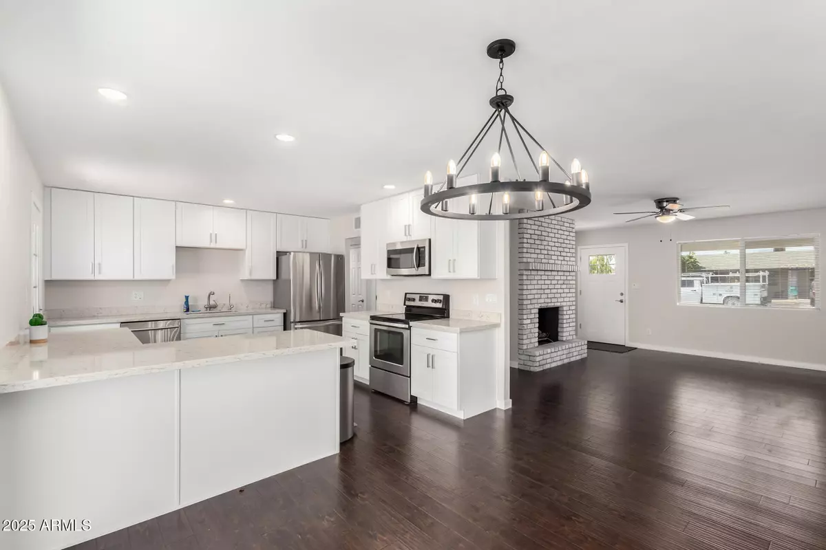 Phoenix, AZ 85009,4243 W SHERIDAN Street
