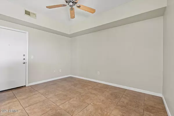 Phoenix, AZ 85016,1701 E COLTER Street #147