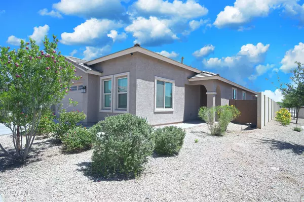 Phoenix, AZ 85043,6349 W RAYMOND Street