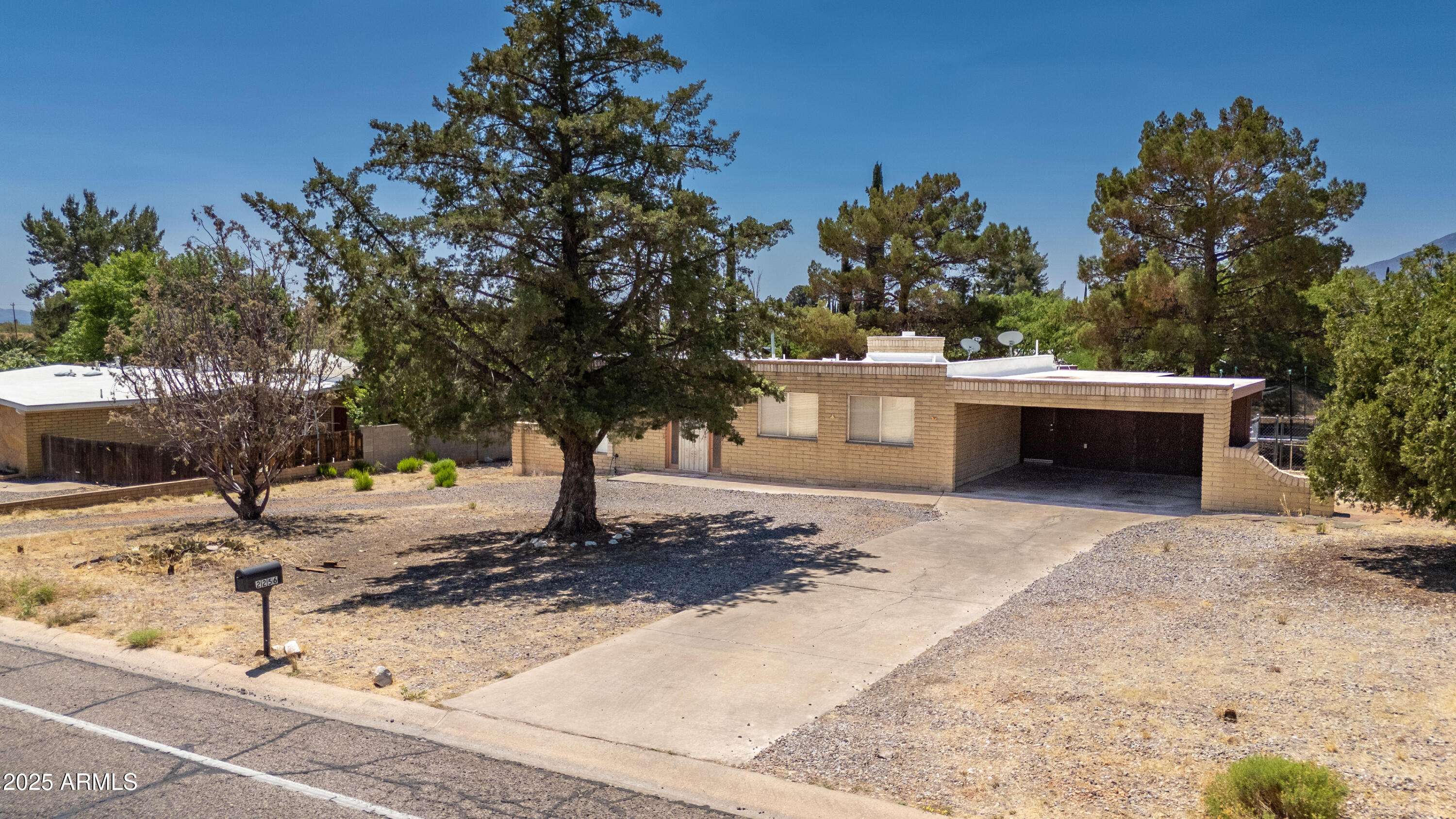 Sierra Vista, AZ 85635,2256 GOLF LINKS Road