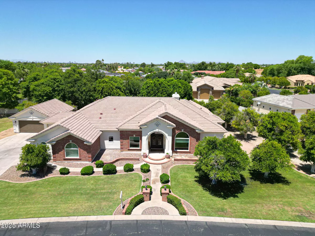 Mesa, AZ 85205,4040 E MCLELLAN Road #16